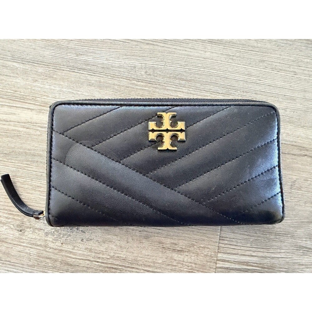 Tory Burch Kira Chevron Quilted Wallet Black